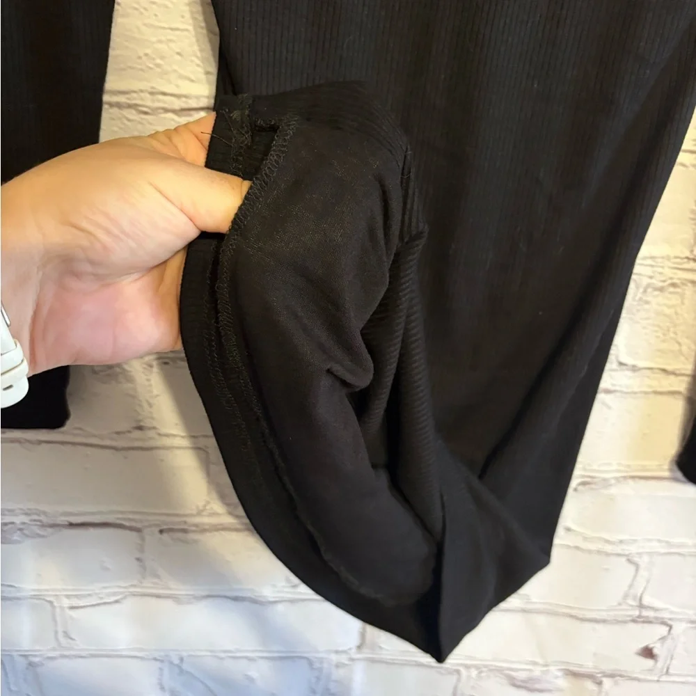 Windsor Basic Knit Ribbed Mini Dress - Picture 10 of 12